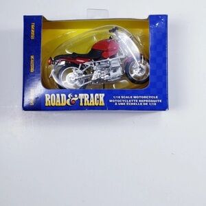 Maisto Road & Track 1/18 Scale Motorcycle Red BMW #31026